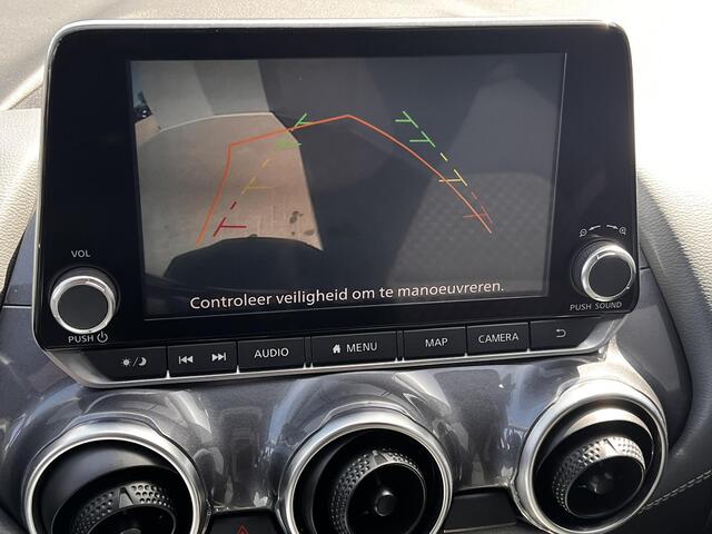 Nissan JUKE 1.0 DIG-T N-Connecta / NL auto / Dealer onderhouden / Trekhaak 1.250 kg / Achteruitrijcamera / Parkeersensoren V+A / Navigatie / Apple Carplay Android / Climate Control /