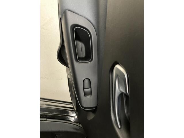 Nissan JUKE 1.0 DIG-T Tekna / Automaat / Dealer onderhouden / Trekhaak / Bose audio