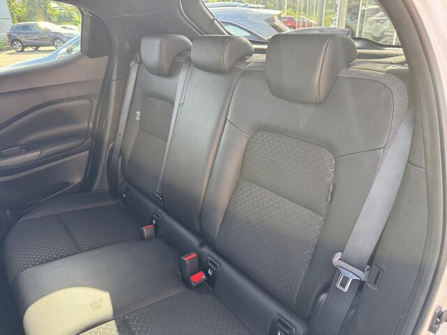 Nissan JUKE Automaat 1.0 DIG-T N-Connecta Navi Park en Ride