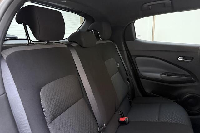 Nissan JUKE 1.0 DIG-T Tekna | Adaptieve cruise control | Parkeersensoren | Achteruitrijcamera | Navigatie | Airco | Stuurversnellingen | Stuurbediening | Apple carplay/Android auto | Dodehoekdetectie | Dodehoekdetectie