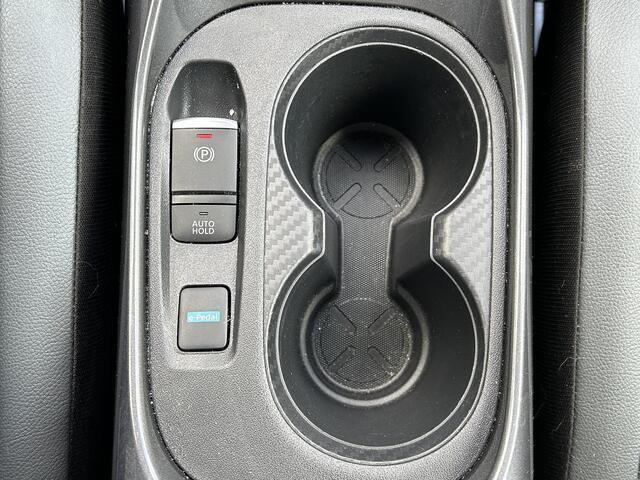 Nissan JUKE 1.6 Hybrid N-Design / Automaat / Apple Carplay / Navigatie / Telefoon / Camera / Climate Control / Dealer onderhouden.