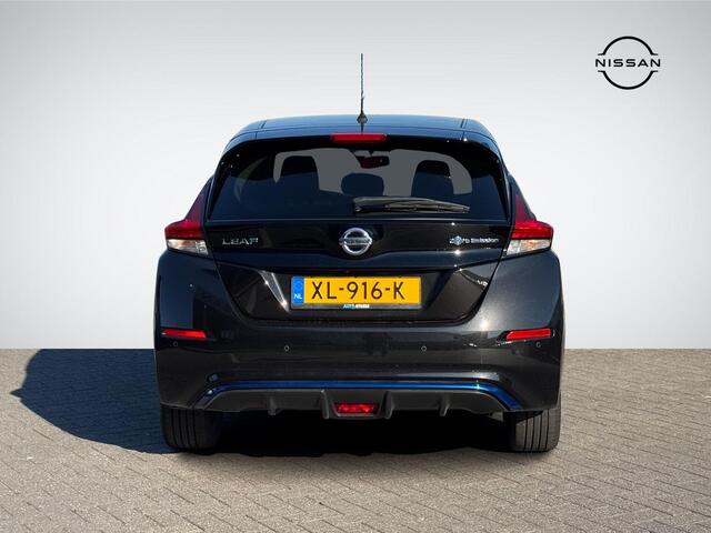 Nissan LEAF Tekna 40 kWh | Park. Assist | Adapt. Cruise Control | 360° Camera | Dodehoek Detectie | Stuur- + Stoelverwarming | Rijklaarprijs!