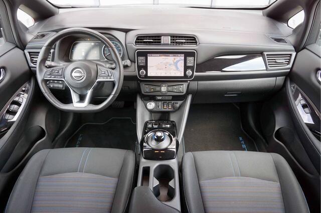 Nissan LEAF N-Connecta 40kWh SOH 91% Nieuwstaat!