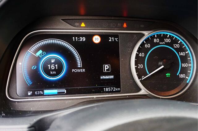 Nissan LEAF N-Connecta 40kWh SOH 91% Nieuwstaat!