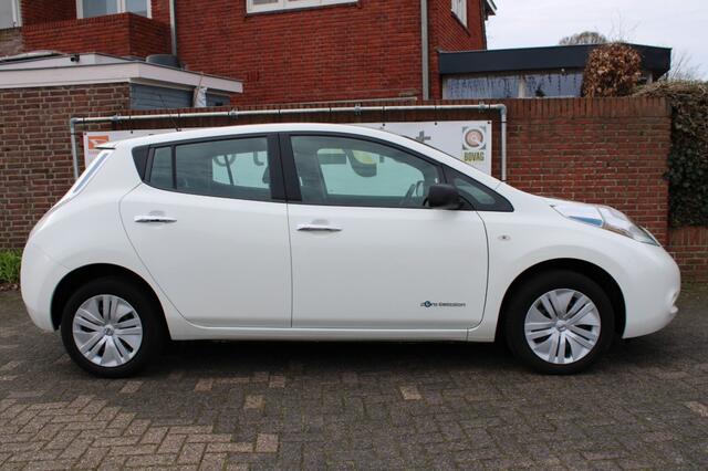Nissan LEAF Visia 24 kWh E.C.C./keyless entry/go