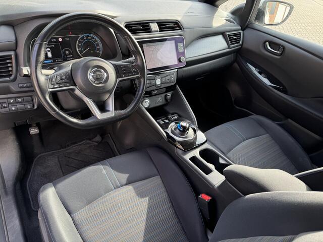 Nissan LEAF Acenta 40 kWh | Navigatie | Camera | Apple Carplay/Android Auto | Dodehoek Detectie | Adapt. Cruise Control | Rijklaarprijs!