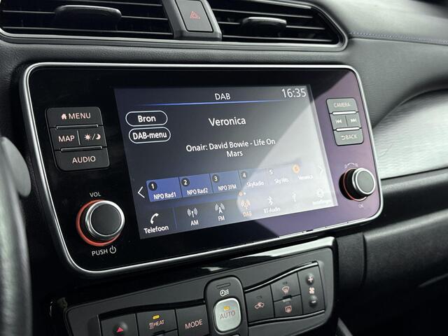 Nissan LEAF N-Connecta 40 kWh | Apple Carplay & Android Auto | Stoelverwarming | Stuurverwarming | 360 camera | Parkeersensoren
