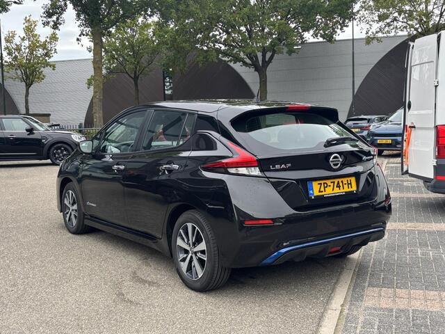 Nissan LEAF Acenta 40 kWh VAN: 13.900,- VOOR:11.877,- UW HERFSTVOORDEEL: 2.023,- EURO| CAMERA | DODE HOEK | RIJKLAARPRIJS INCL. 12 MND BOVAG GARANTIE
