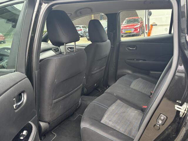 Nissan LEAF Acenta 40 kWh VAN: 13.900,- VOOR:11.877,- UW HERFSTVOORDEEL: 2.023,- EURO| CAMERA | DODE HOEK | RIJKLAARPRIJS INCL. 12 MND BOVAG GARANTIE