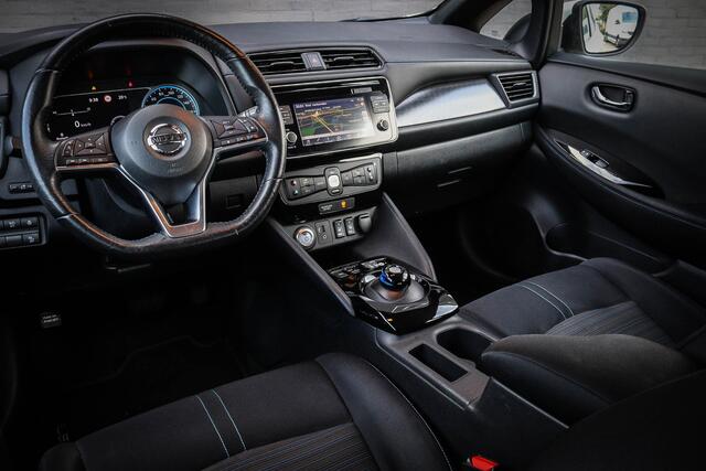 Nissan LEAF Acenta 40 kWh Net binnen; Jouw droomauto?