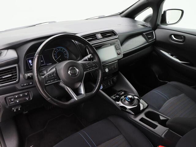 Nissan LEAF Acenta 40 kWh | SOH 87% | LED | Cruise Control | Navigatieysteem | Airco | Parkeersensoren | Privacy Glass | Stoel- en Stuur Verwarming | 16 Inch