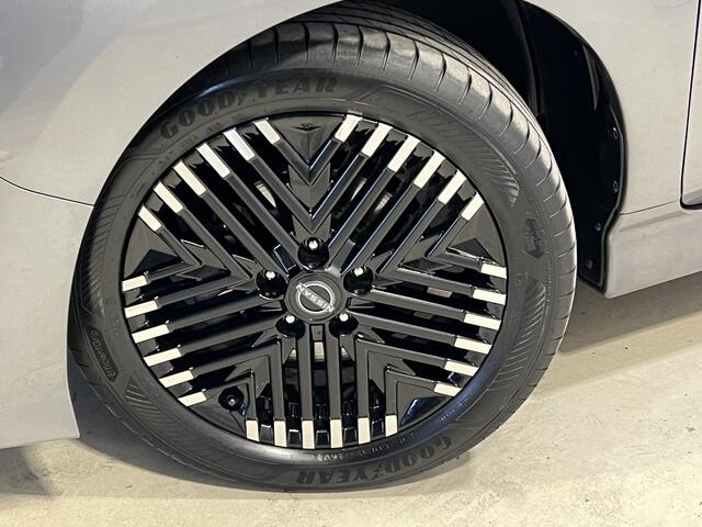 Nissan LEAF Tekna 40 kWh | Navigatie/Android/Apple Carplay | LM Velgen 17" | Voorstoelen/Achterbank Verwarmd |