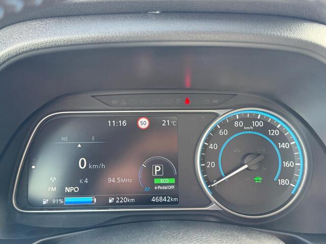 Nissan LEAF N-Connecta 40 kWh | NAVIGATIE | 360° CAMERA | STOELVERWARMING | NL-AUTO |