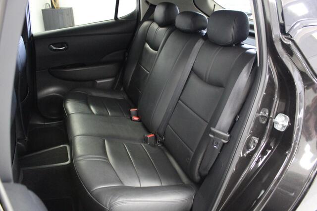 Nissan LEAF 2.ZERO EDITION 40 kWh | CARPLAY | ACC | CAMERA | KEYLESS | NAVI | DAB | BLINDSPOT | 17'LMV | CLIMA |