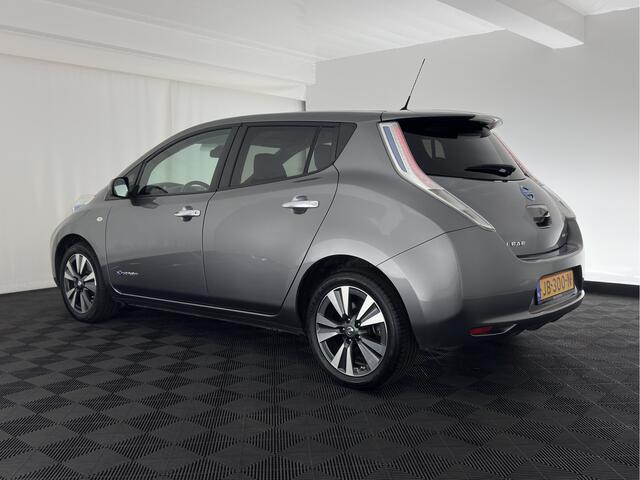 Nissan LEAF Tekna 30 kWh {SOH-78%} Aut. *LUXURY-LEATHER | FULL-LED | BOSE-SURROUND | TOP-VIEW | KEYLESS | NAVI-FULLMAP | ECC | HEATED-COMFORTSEATS | CAMERA | DIGI-COCKPIT | PRIVACY-GLASS | 17"ALU*