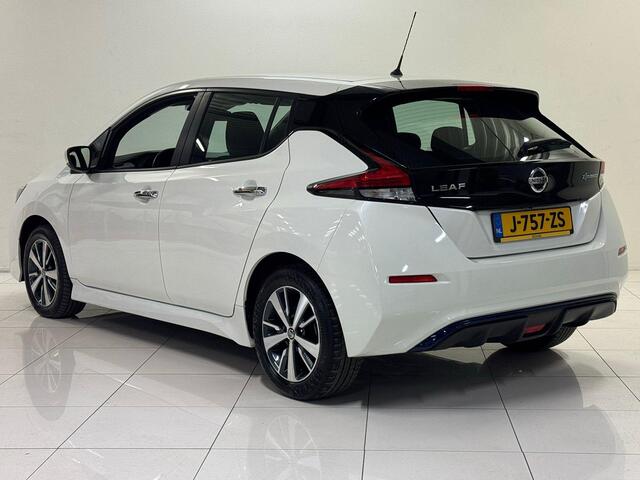 Nissan LEAF Acenta 40 kWh | Navigatie | Stoelverwarming | Parkeersensoren |