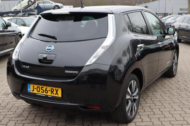 Nissan LEAF Tekna 24 kWh 75% SOH, Navigatie, 360 Camera, Cruise control, Bose sound system, Elektrische ramen