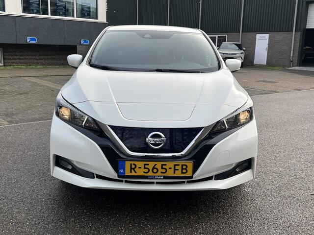 Nissan LEAF Acenta 40 kWh VAN: ¤15.900,- VOOR: ¤13.877,- UW EINDEJAARSVOORDEEL: ¤2.023| CAMERA| CARPLAY/ ANDROID AUTO| RIJKLAARPRIJS INCL. 12 MND BOVAG GARANTIE|