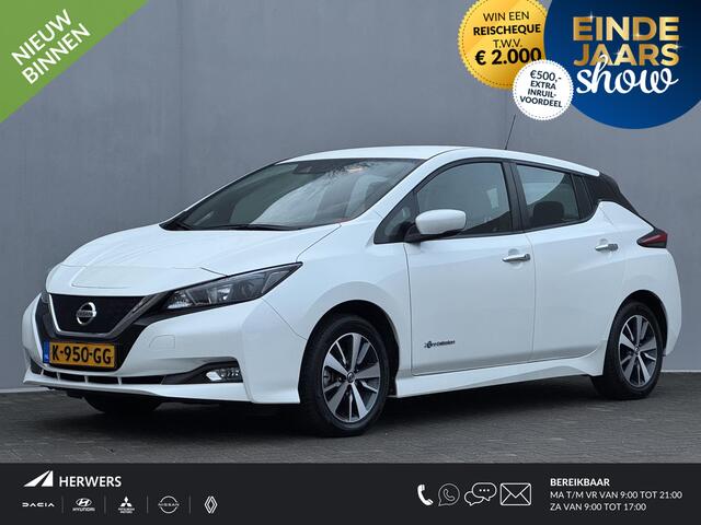 Nissan LEAF Acenta 40 kWh / Dealeronderhouden / Adaptieve Cruise Control / Climate Control / Achteruitrijcamera / Apple Carplay & Android Auto /