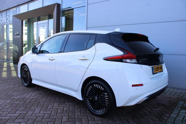 Nissan LEAF Tekna 40 kWh Automaat Airco Navi Camera Carplay 11.128km Nieuwstaat