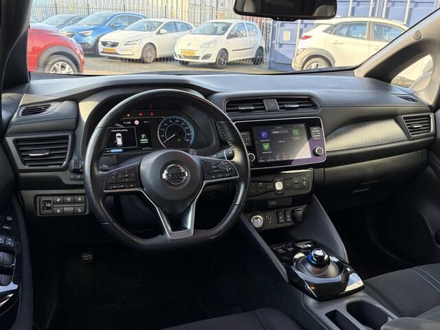 Nissan LEAF N-Connecta 40 kWh LED Pack