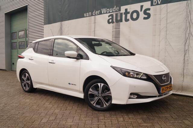 Nissan LEAF N-Connecta 40kWh -SOH90%-NAVI-ECC-PDC-CAM-