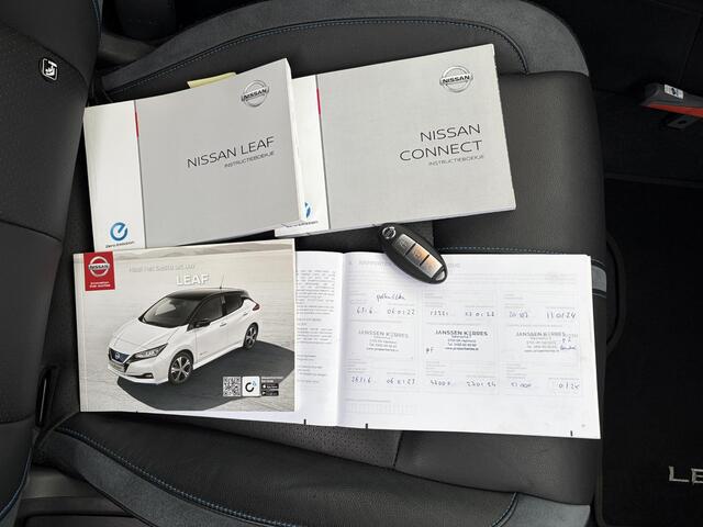 Nissan LEAF e+ Tekna 62 kWh / Adaptieve cruise control / 360 Graden camera / 100% onderhouden/ Stoelverwarming voor en achter / Navigatie / All season banden