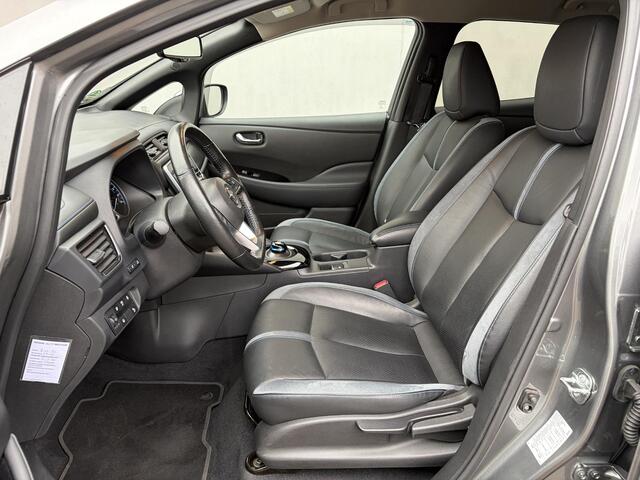 Nissan LEAF e+ Tekna 62 kWh / Adaptieve cruise control / 360 Graden camera / 100% onderhouden/ Stoelverwarming voor en achter / Navigatie / All season banden