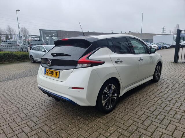 Nissan LEAF Tekna 40 kWh | SoH 88% | BOSE Audio | Trekhaak | Stoelverwarming |