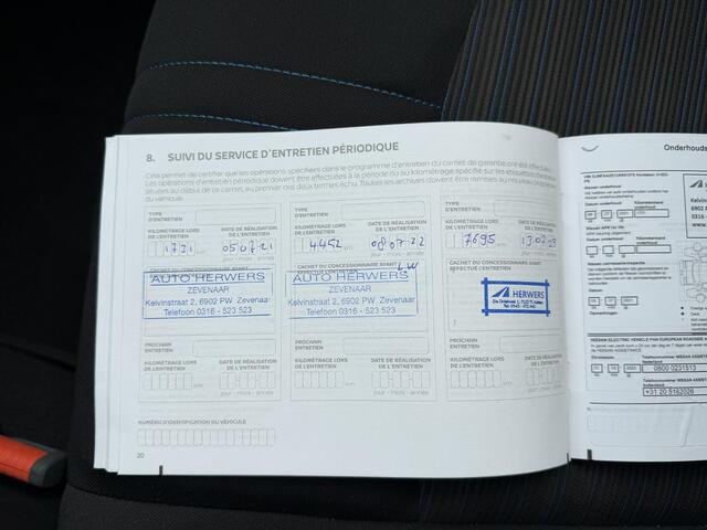 Nissan LEAF N-Connecta 40 kWh 360 Graden Camera / Stoelverwarming / Stuurwielverwarming / Navigatie / Cruise Control / NAP Logisch / Dealer Onderhouden