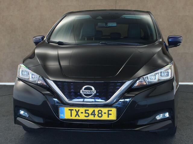 Nissan LEAF Tekna 40 kWh SOH 83.8%!! - ORIGINEEL NEDERLANDSE AUTO - AUTOMATISCHE AIRCO - DODEHOEKDETECTIE - VOORSTOELEN VERWARMD - STUURVERWARMING - ACHTERUITRIJCAMERA - ADAPTIEVE CRUISE CONTROL - KEYLESS ENTRY/START - BLUETOOTH TELEFOONVOORBEREIDING - NAVIGATIE