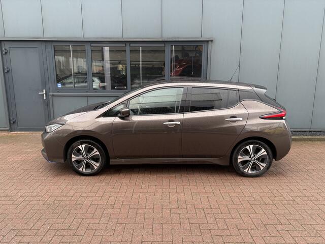 Nissan LEAF e+ N-Connecta 62 kWh 360CAMERA/KEYLESS/DODEHOEK/CARPLAY/WINTERPACK