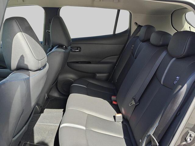 Nissan LEAF Tekna 39 kWh