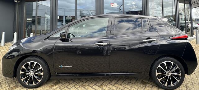 Nissan LEAF 40 kWh LUXE | SOH 91,6% | Achteruitijcamera | Navigatie | Climate Control | Lichtmetalen Velgen | 2 Sleutels |