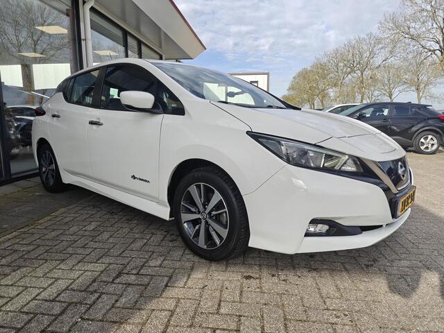 Nissan LEAF Acenta 40 kWh | Stoel- & stuurverwarming | Navi | Camera | Mooi compleet