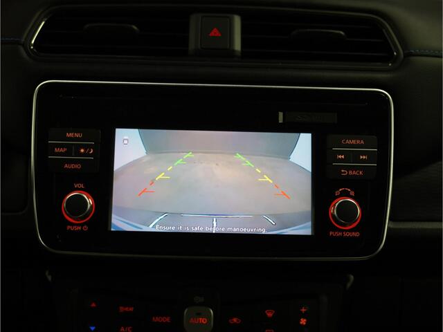 Nissan LEAF | Acenta 40 kWh | Adaptive cruise control | Camera | Climate control