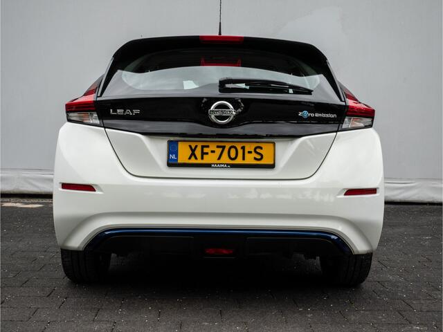 Nissan LEAF Acenta 40 kWh SOH 83% Navigatie/ Carplay/ Camera/ Adapt. cruise/ Lmv/ Blindspot