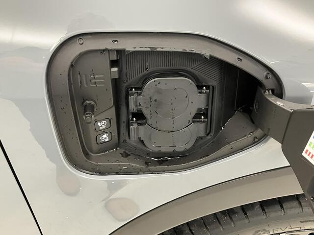 Nissan LEAF Evolve 52 kWh / Panoramadak / Bose sound/ ¤ 2000,- Introductievoordeel