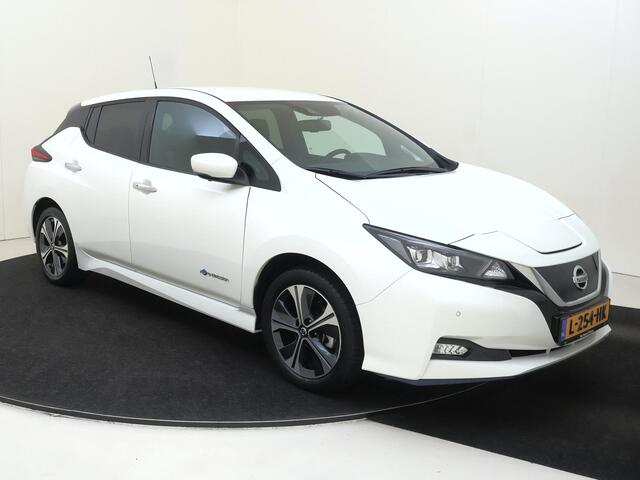 Nissan LEAF e+ Tekna 62 kWh 218PK | Navigatie | Adaptieve Cruise Control met Stuurhulp | Volleder Interieur | BOSE Audio | 360 Camera | Apple CarPlay & Android Auto
