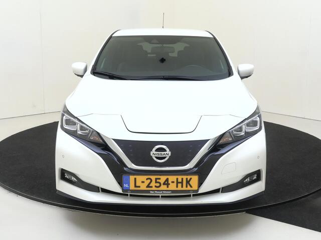 Nissan LEAF e+ Tekna 62 kWh 218PK | Navigatie | Adaptieve Cruise Control met Stuurhulp | Volleder Interieur | BOSE Audio | 360 Camera | Apple CarPlay & Android Auto