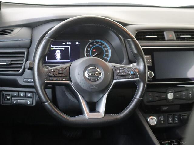 Nissan LEAF e+ Tekna 62 kWh 218PK | Navigatie | Adaptieve Cruise Control met Stuurhulp | Volleder Interieur | BOSE Audio | 360 Camera | Apple CarPlay & Android Auto