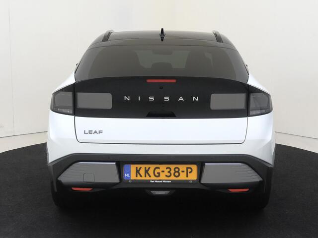 Nissan LEAF Evolve 52 kWh WLTP445 km | Navigatie 360 Camera| Cruise & Climate Control | Stoel & Stuurverwarming
