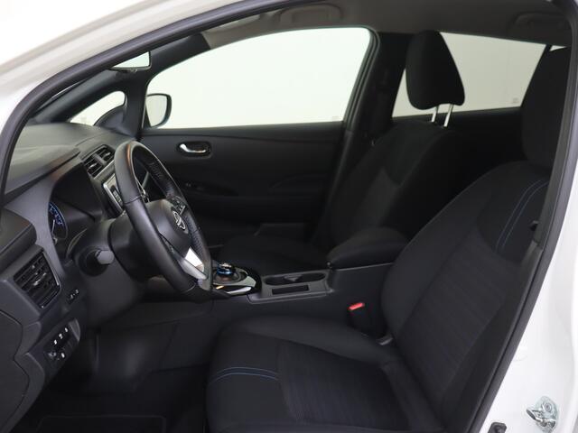 Nissan LEAF N-Connecta 40 kWh | Stoelverwarming | Adapt. Cruise | Camera | Navigatie | Warmtepomp!