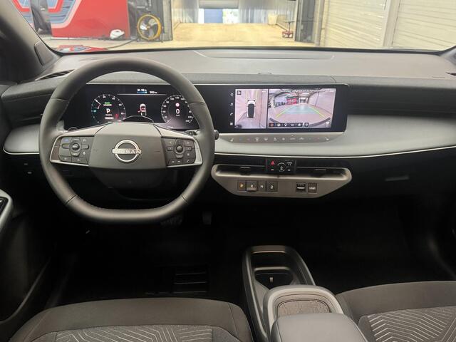 Nissan LEAF Engage 52 kWh / Nieuw uit Voorraad Leverbaar / 445 KM WLTP / 10 Jaar Nissan More Garantie / Stoel- en Stuurverwarming / Apple CarPlay/Android Auto / Climate Control / Adaptive Cruise Control / 360 Graden Camera /