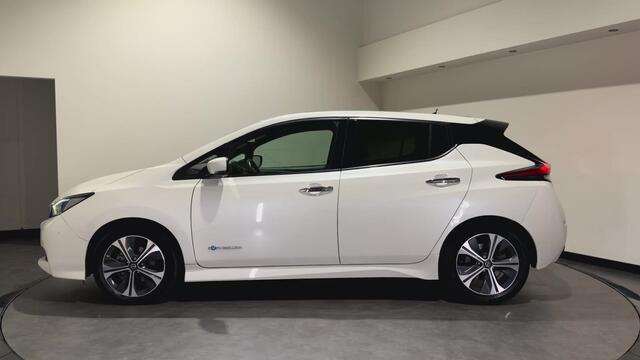 Nissan LEAF Visia 40 kWh | Keyless | Cruise Control Adaptief | Verwarmde stoelen |