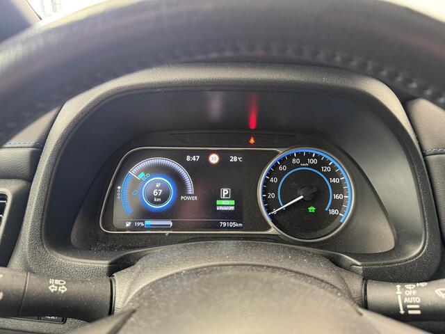 Nissan LEAF e+ Tekna 62 kWh | SOH 90% | Navigatie | Warmtepomp | 360° Camera | BOSE-Audio | Stoelverwarming |