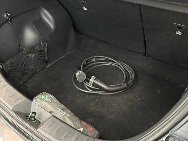 Nissan LEAF e+ N-Connecta 62 kWh | 360° Camera | Climate control | Warmtepomp | SoH 91% | Adaptieve cruise | Stuur & stoelverwarming |