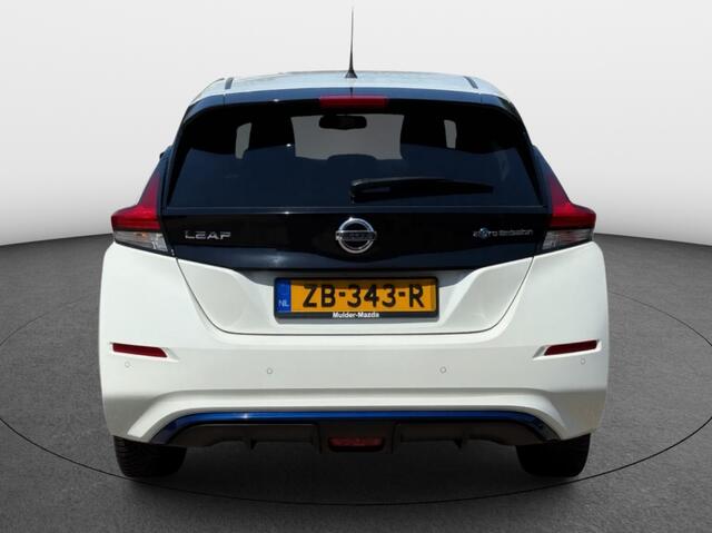 Nissan LEAF N-Connecta 40 kWh | Adaptive cruise | 360cam | metallic