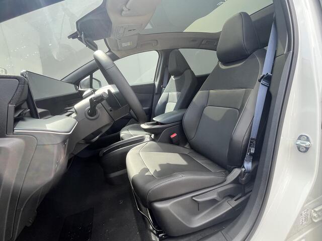 Nissan LEAF Advance 52kwh / ¤2.000,- Nissan Voorraadvoordeel / 10 Jaar Nissan More Garantie / Google Maps Navigatie / 3D Achterverlichting / Panoramadak / Stoel- en Stuurverwarming / Lederen Bekleding / 360 Graden Camera /