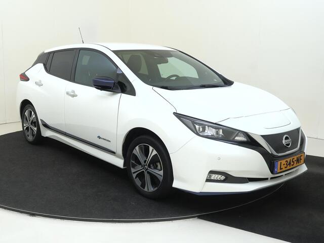 Nissan LEAF e+ Tekna 62 kWh | Apple Carplay/Android | cruise control adaptief met Stop&Go | lederen/microvezel bekleding | lichtmetalen velgen 17" | navigatiesysteem full map | warmtepomp |